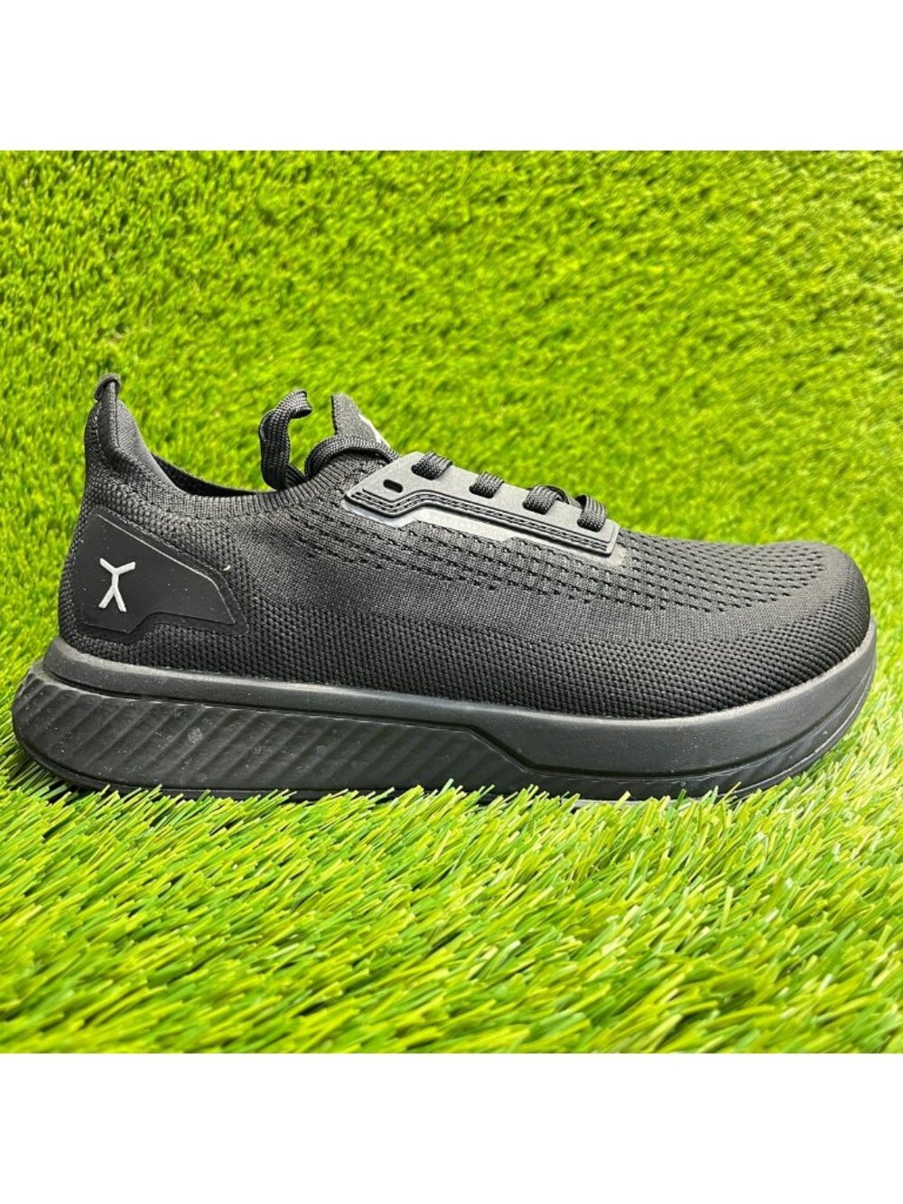 Flux Adapt Waterproof Runner Black Womens Size 8.5 Mens Size 7 Walking Shoes